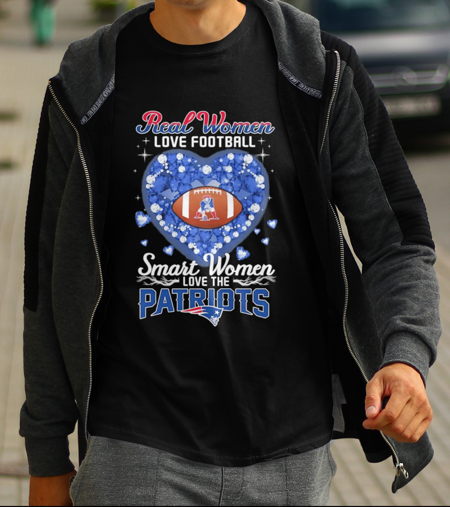 Real Women Love Football Smart Women Love The Patriots Glitter Hearts Champion T-Shirt