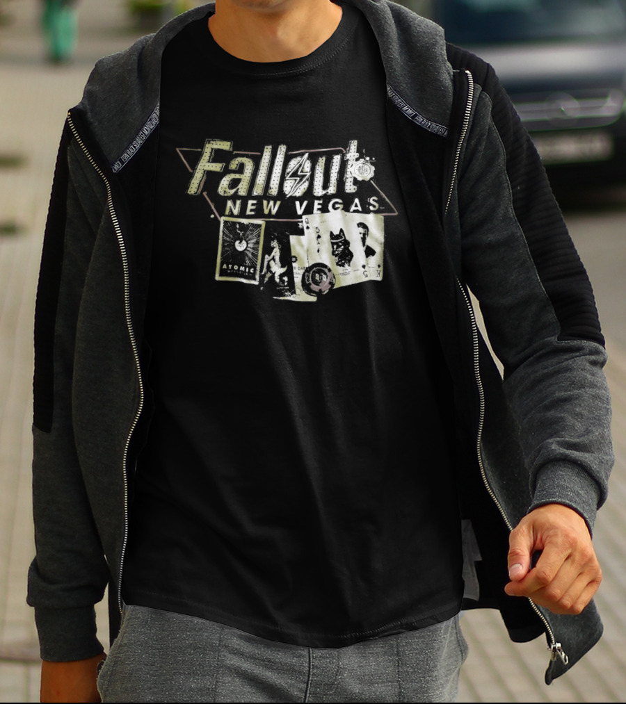 Fallout New Vegas Retro Vault Boy Playing Cards T-Shirt