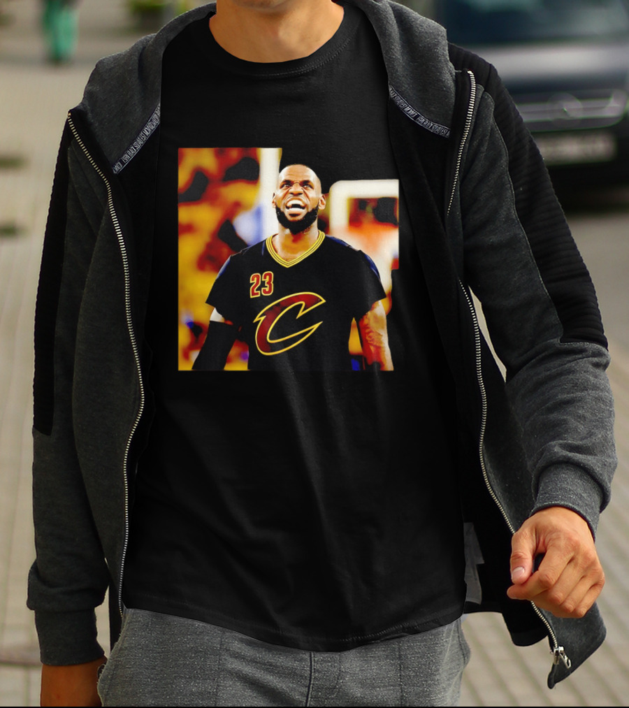 LeBron James Cleveland Cavaliers 23 Iconic Basketball Image T-Shirt