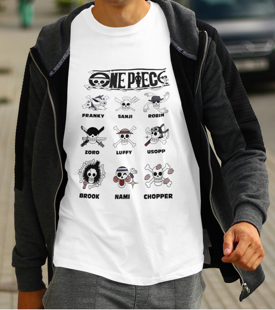 One Piece Straw Hat Crew Jolly Rogers Luffy Zoro Chopper Anime Flag Names T-Shirt