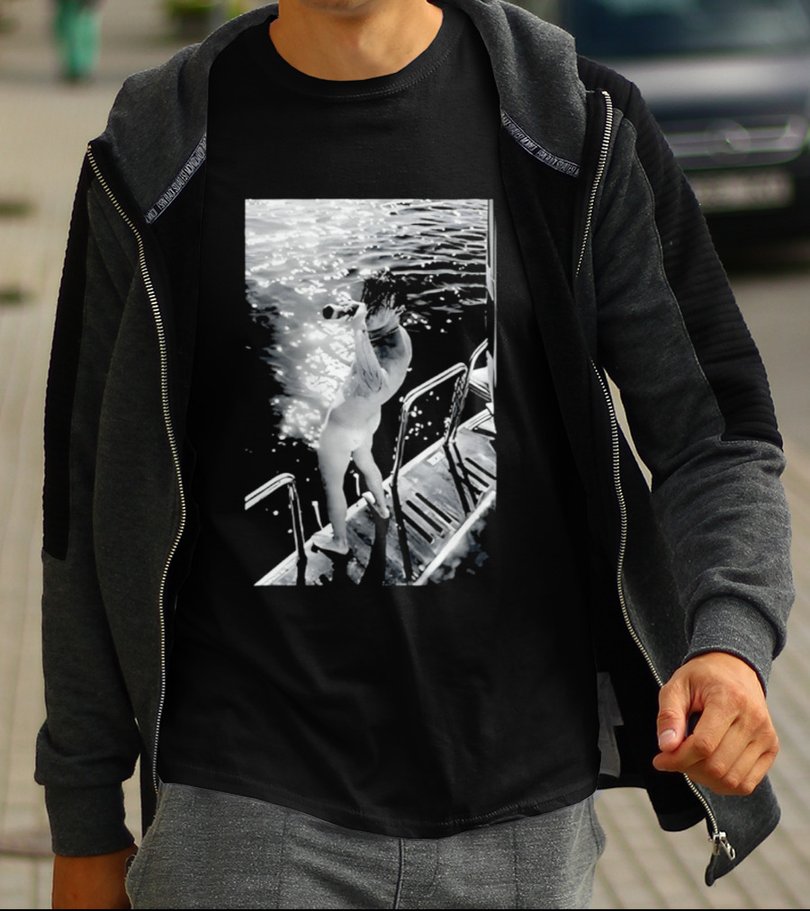 Yungblud Naked And Jumping Into Water Scene T-Shirt