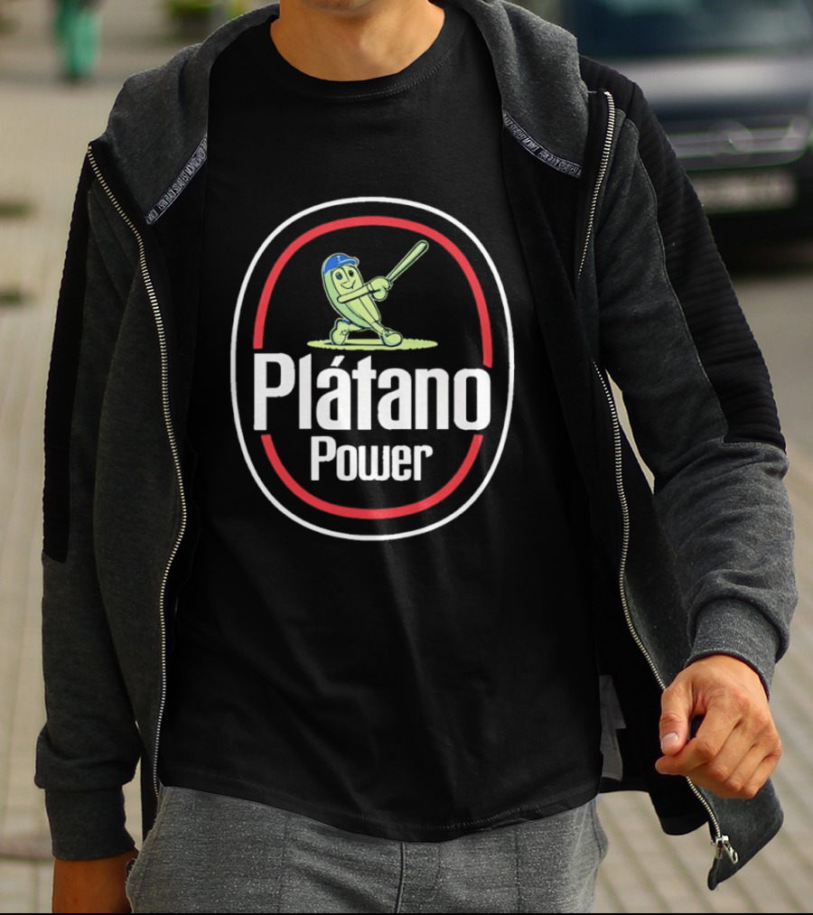 Plátano Power Pickle Baseball Player Batting T-Shirt