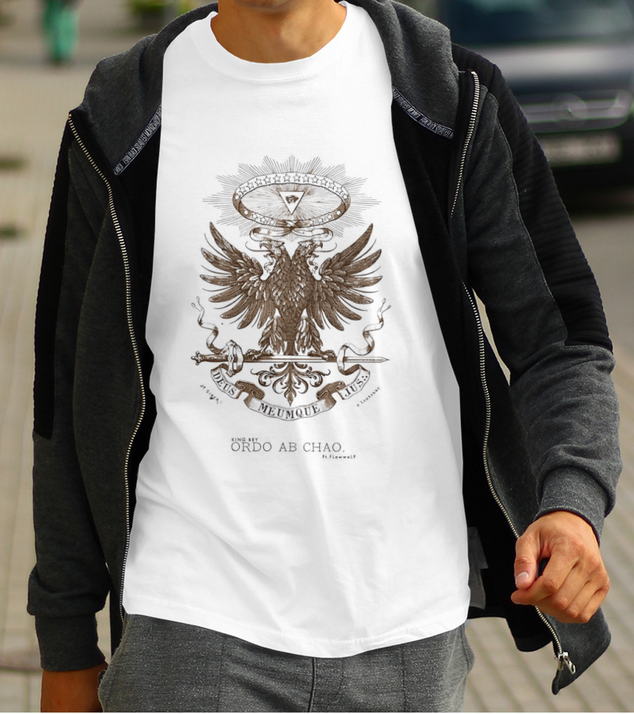 King Bey Ordo Ab Chao Deus Meumque Jus Eagle Emblem With Triangle T-Shirt