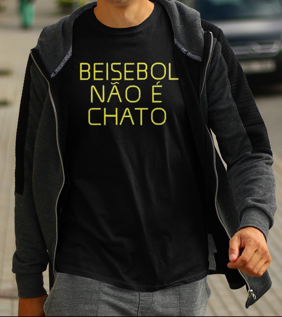 Beisbol Não É Chato Yellow Text Fan T-Shirt