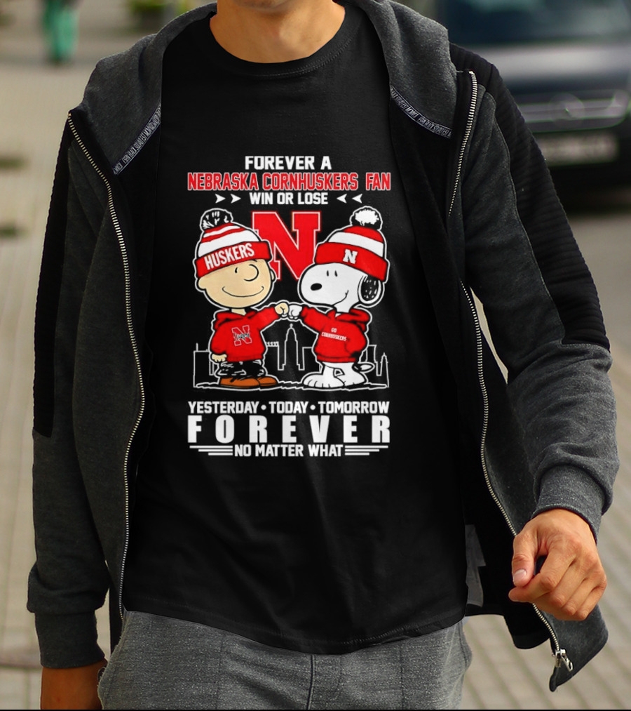 Forever A Nebraska Cornhuskers Fan Charlie Brown Snoopy Huskers Forever No Matter What T-Shirt