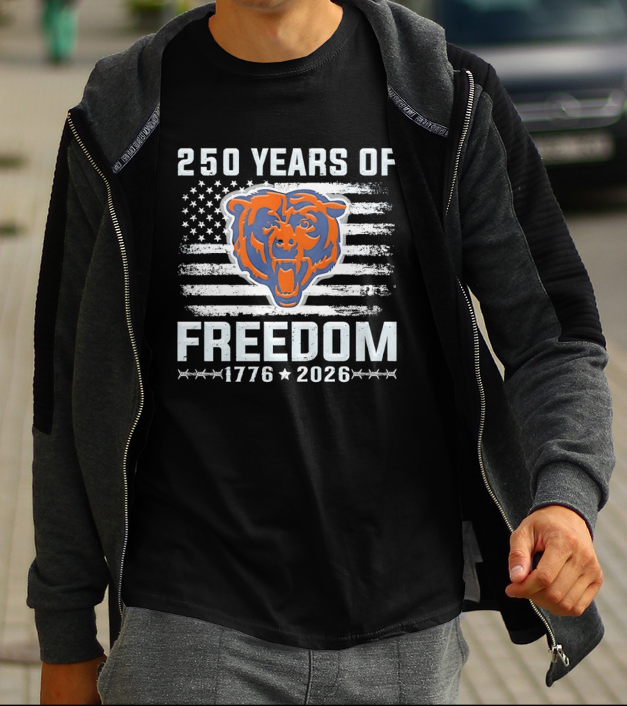 Chicago Bears 250 Years Of Freedom 1776 2026 American Flag T-Shirt