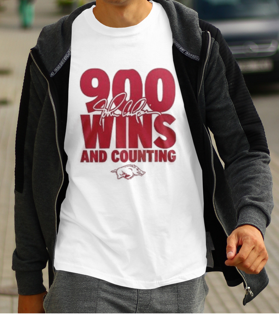Arkansas Razorbacks Basketball 900 Wins And Counting Coach John Calipari 2026 T-Shirt