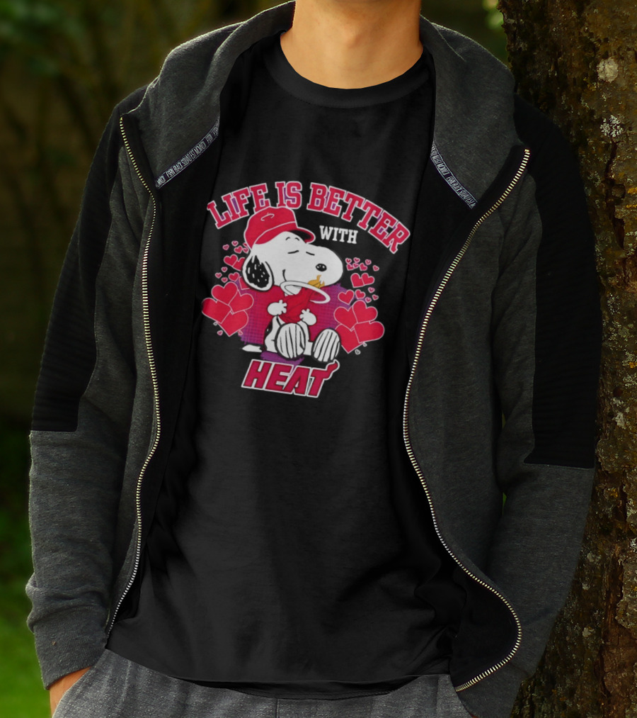 Life Is Better With Heat Snoopy Miami Heat Hearts T-Shirt