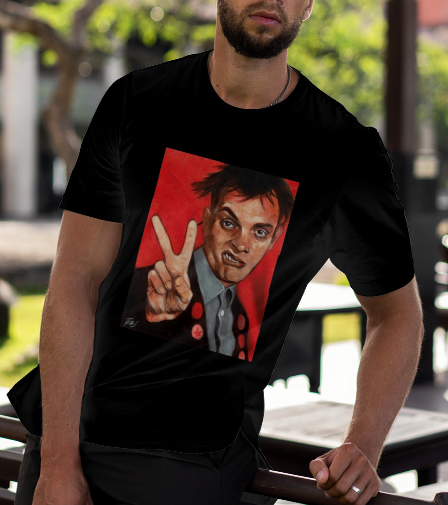 Chris Robinson Vivyan Rick Young Ones Portrait Two Finger Gesture T-Shirt