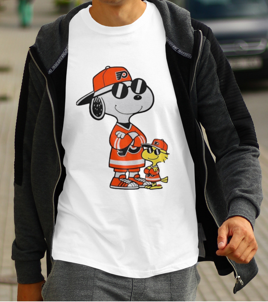Snoopy Woodstock Philadelphia Flyers NHL Hockey Sunglasses T-Shirt