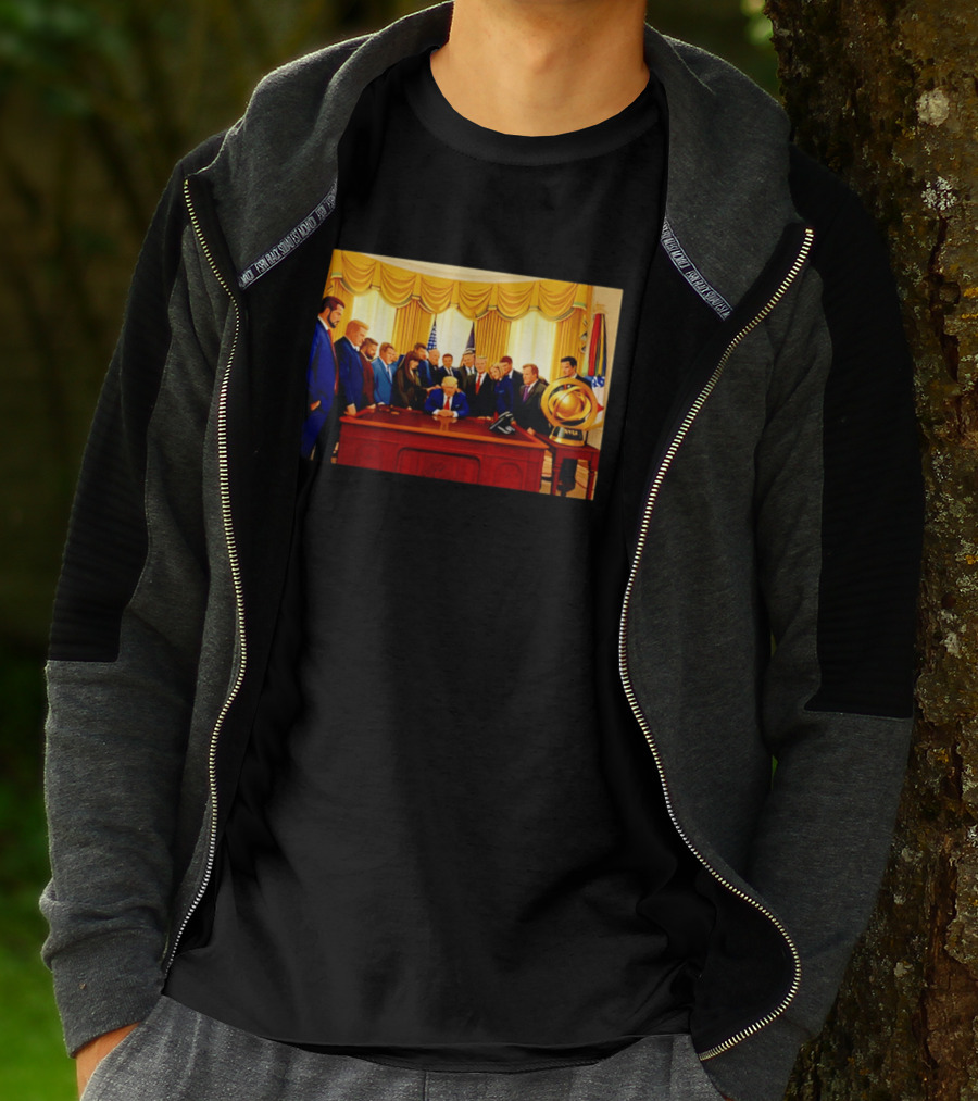 Oval Office Prayer Gathering Trump Anime Style Amid Iran Tensions T-Shirt