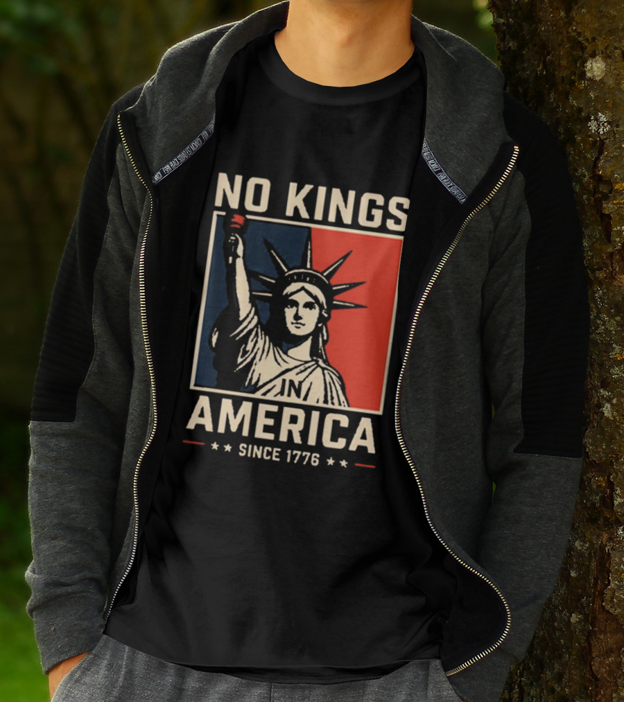 No Kings America Statue Since 1776 Comfort Colors® T-Shirt