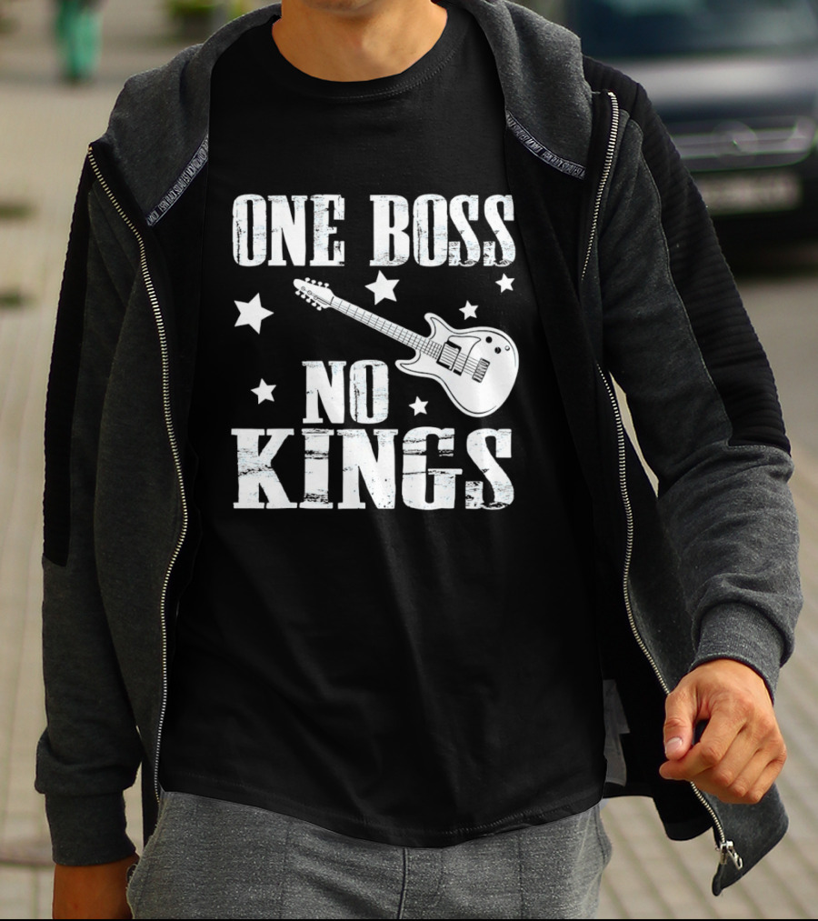 One Boss No Kings Guitar And Stars Political Freedom Monarchy T-Shirt