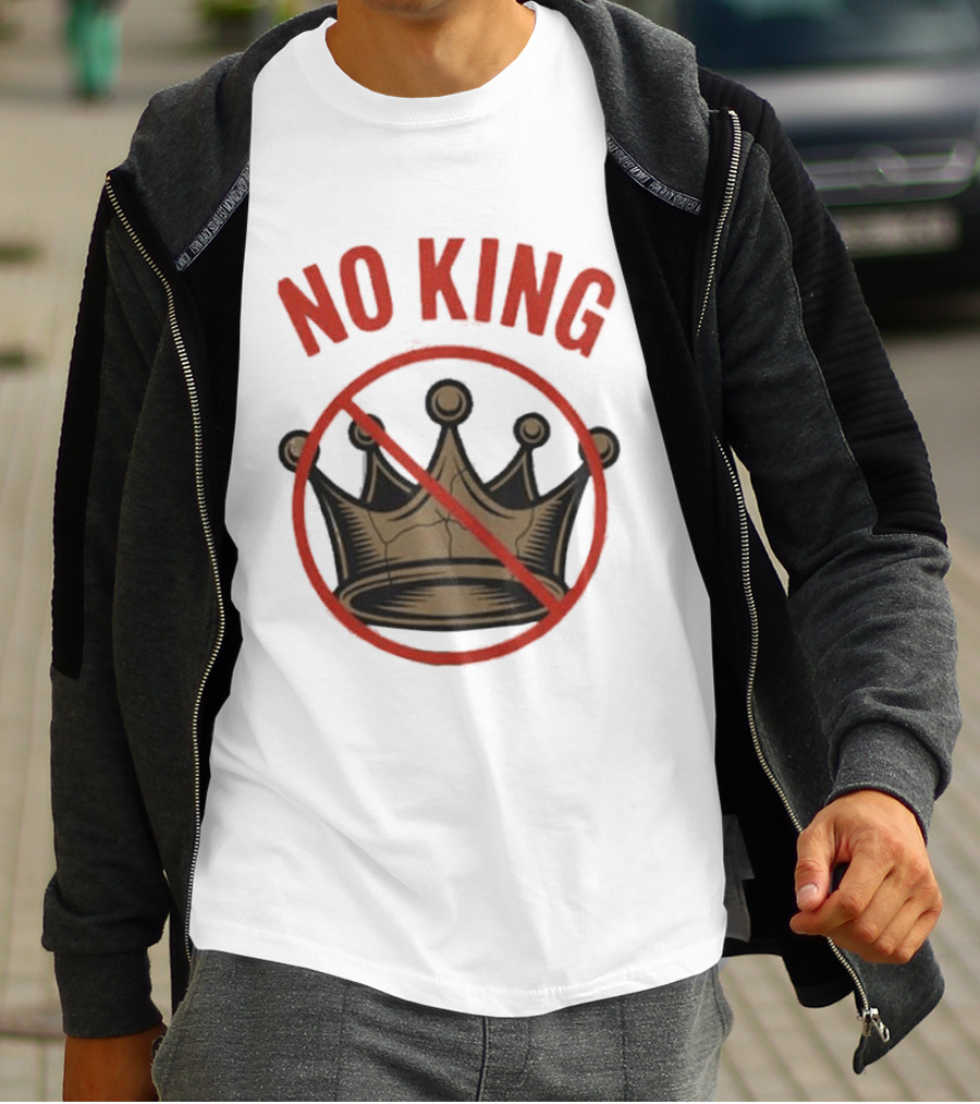 No King Anti Trump Crown Protest T-Shirt