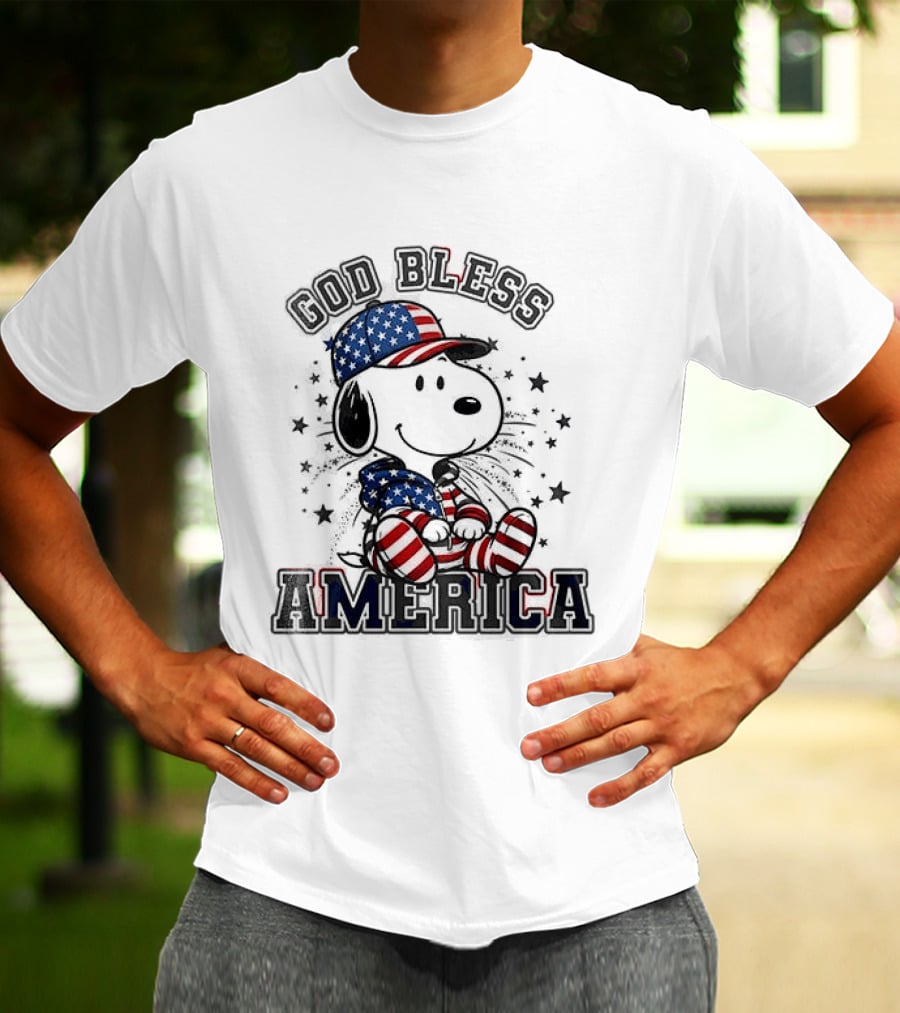 Peanuts Snoopy God Bless America Stars And Stripes T-Shirt