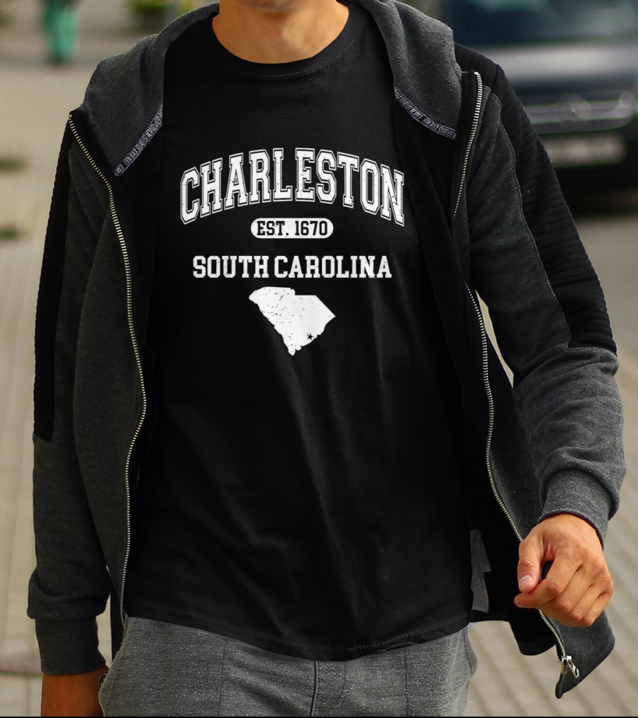 Charleston South Carolina EST 1670 Vintage Varsity T-Shirt