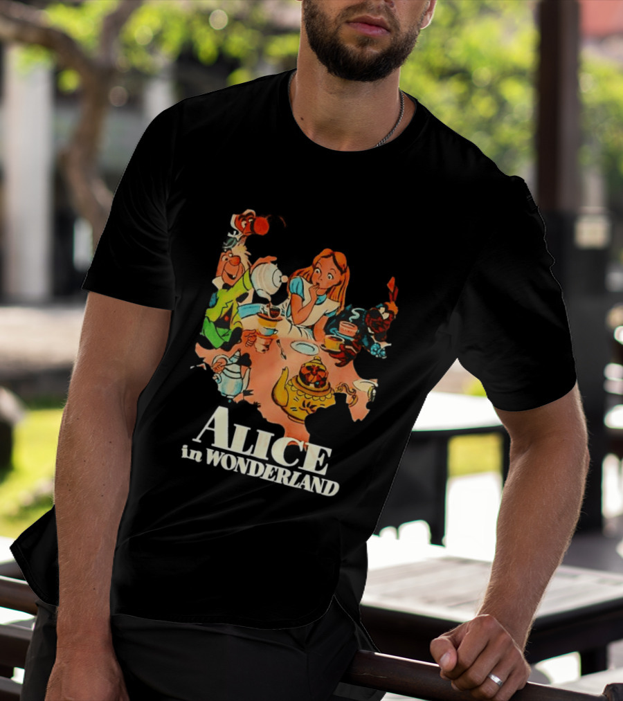 Alice In Wonderland Mad Hatter Tea Party Cartoon Smoking Scene T-Shirt
