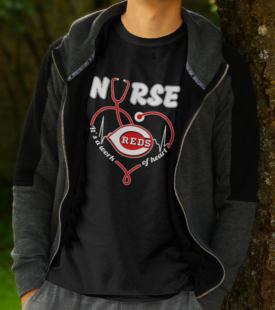 Cincinnati Reds Nurse Stethoscope It's A Work Of Heart T-Shirt