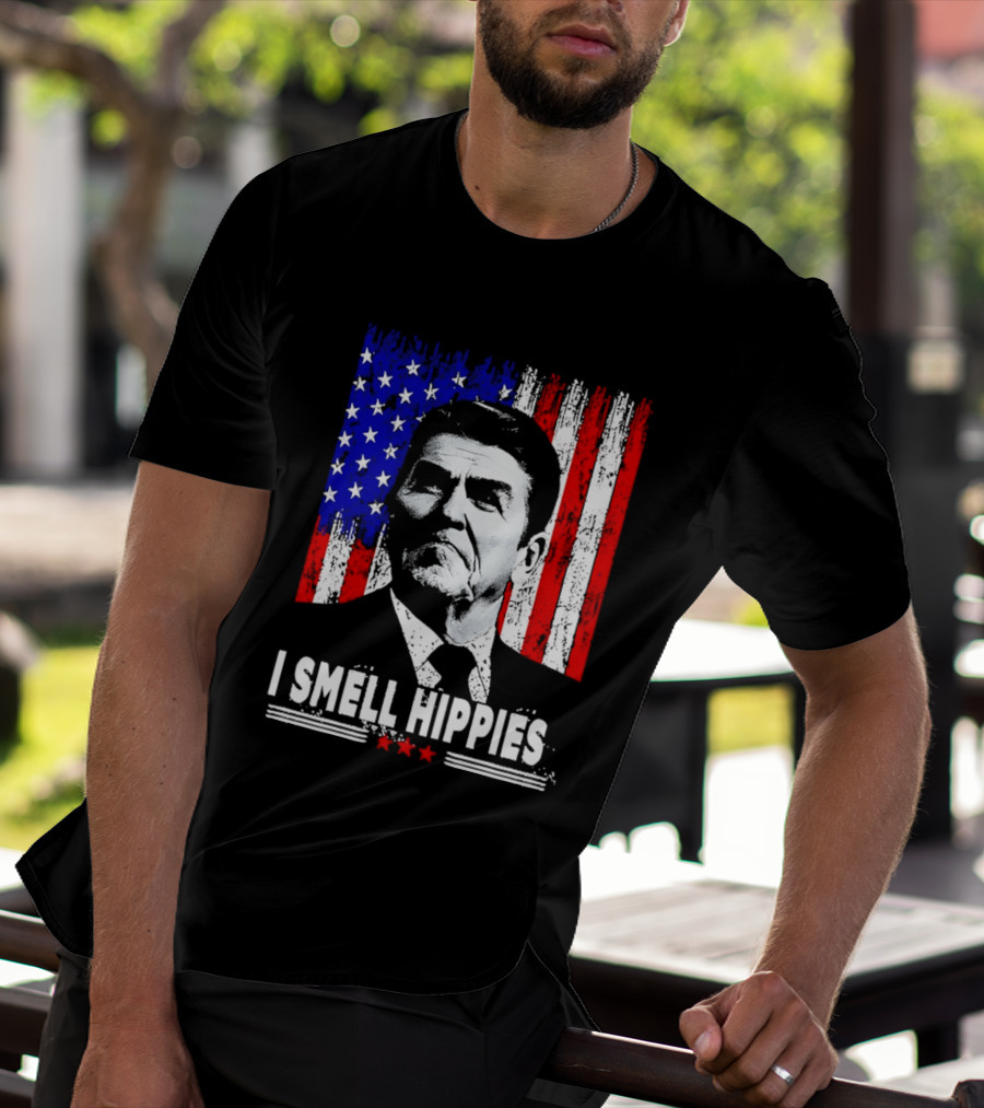 I Smell Hippies Reagan USA Flag Stars And Stripes T-Shirt