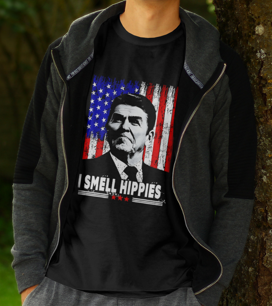 I Smell Hippies Reagan USA Flag Stars And Stripes T-Shirt