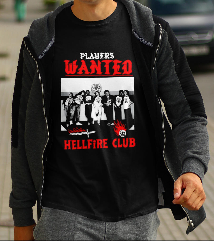 Players Wanted Hellfire Club Retro Group Photo Gaming Dungeons Dragons Fantasy T-Shirt