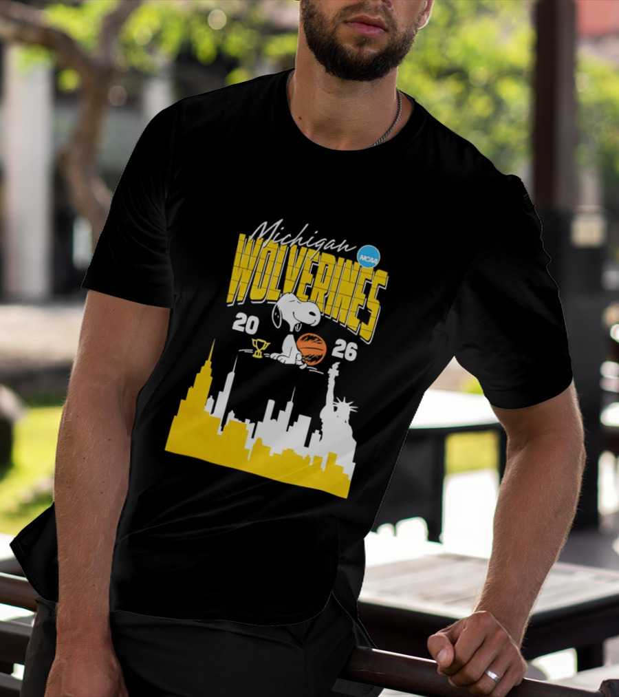 Michigan Wolverines NCAA Basketball Snoopy City Skyline 2026 T-Shirt
