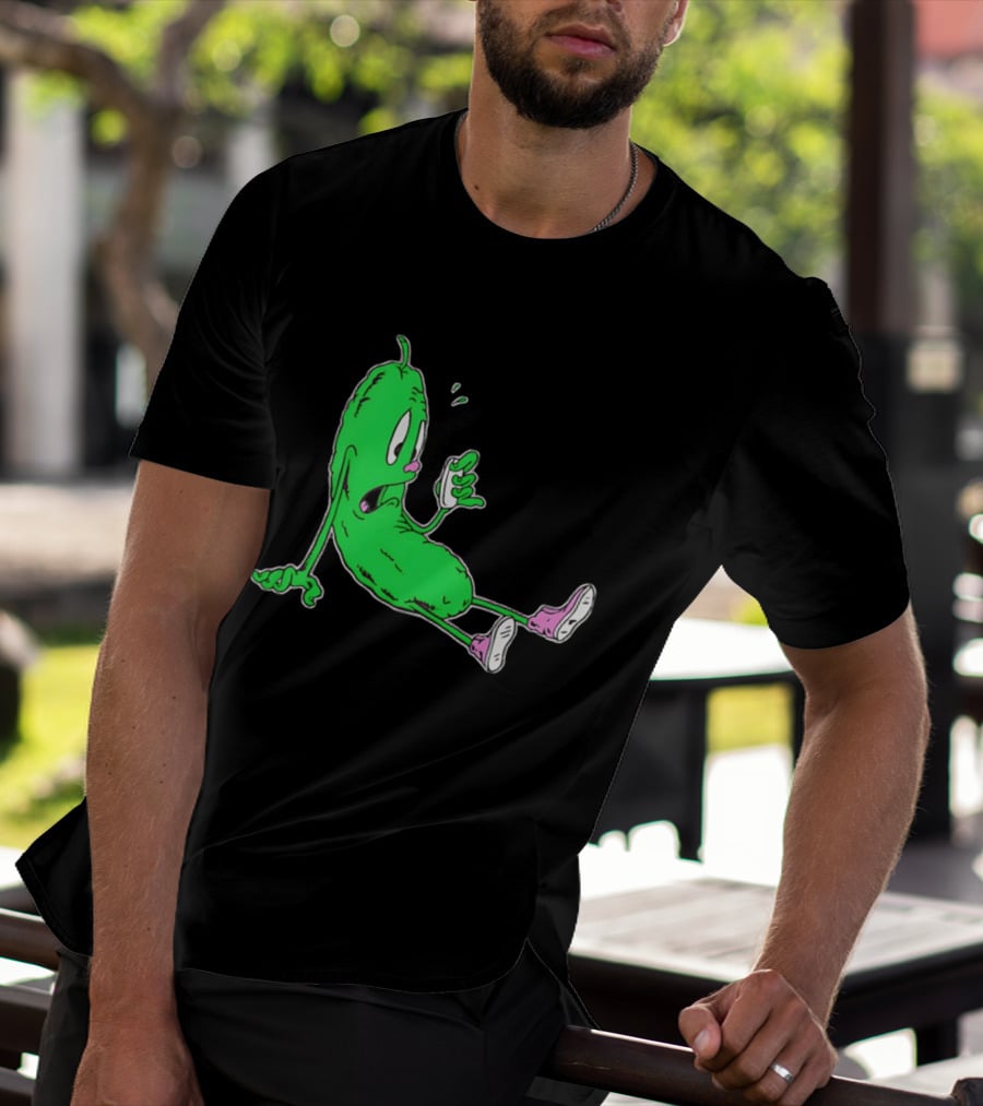 Stunsig Green Pickle Cartoon Phone Expression T-Shirt