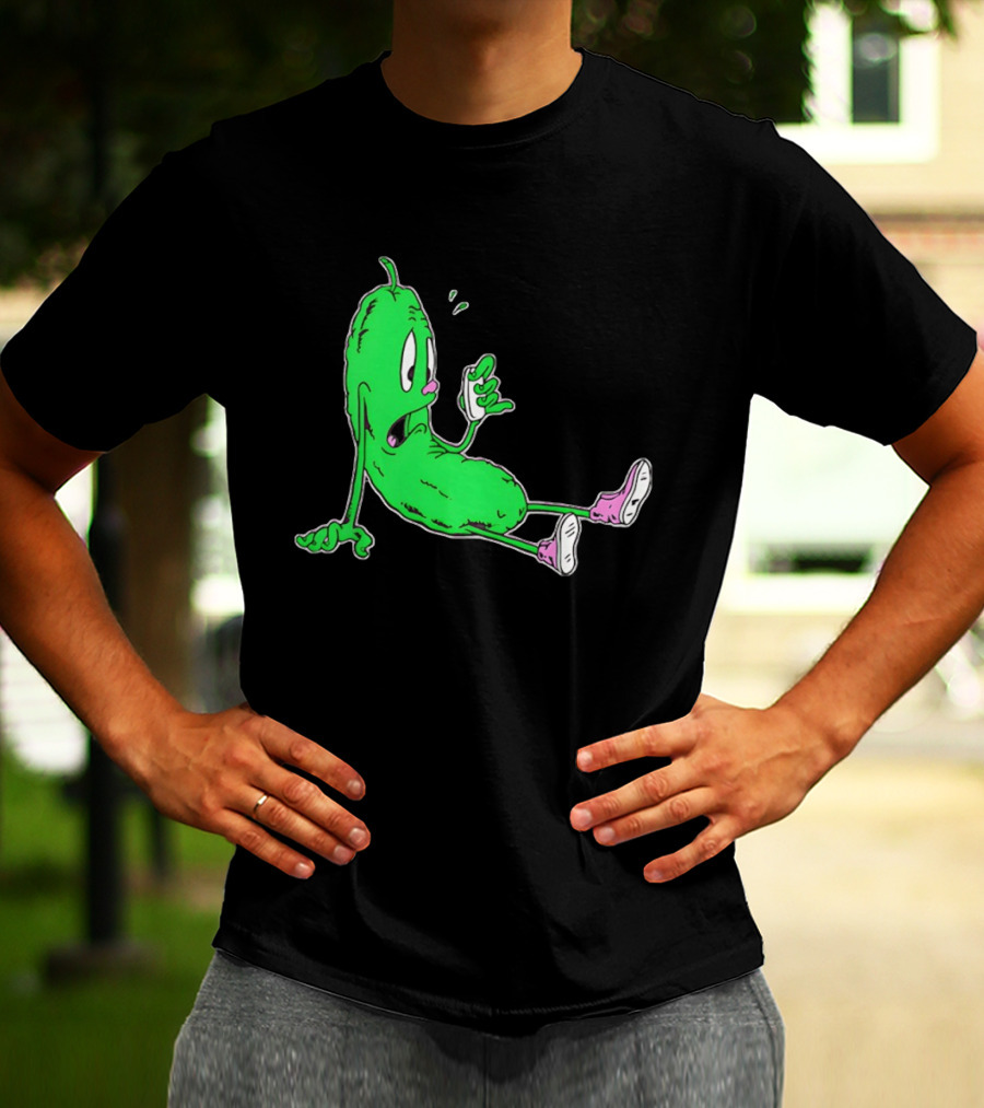 Stunsig Green Pickle Cartoon Phone Expression T-Shirt