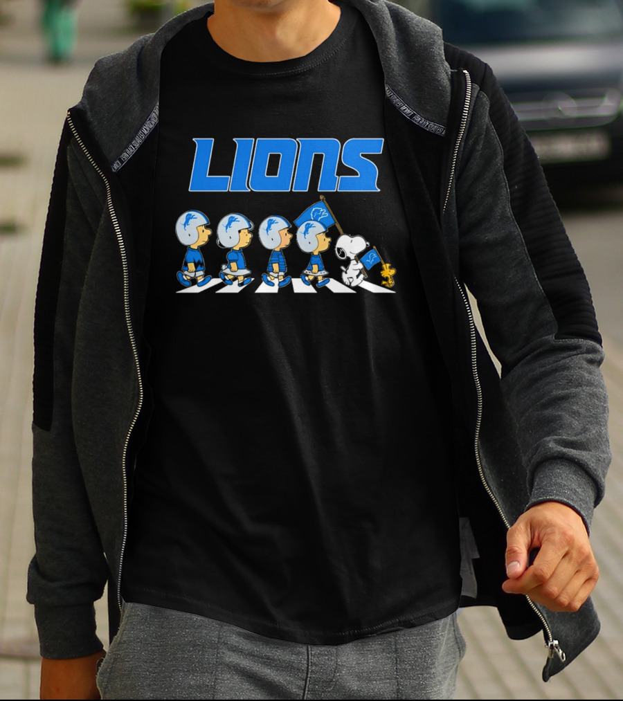 Peanuts Detroit Lions Football Flag Walking Abbey Road T-Shirt