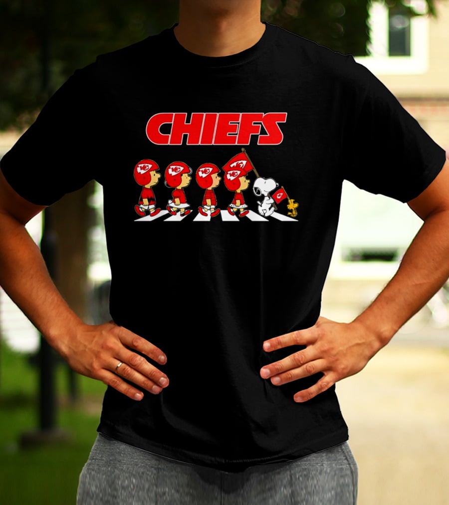 Peanuts Kansas City Chiefs Snoopy And Friends Walking With Flag T-Shirt