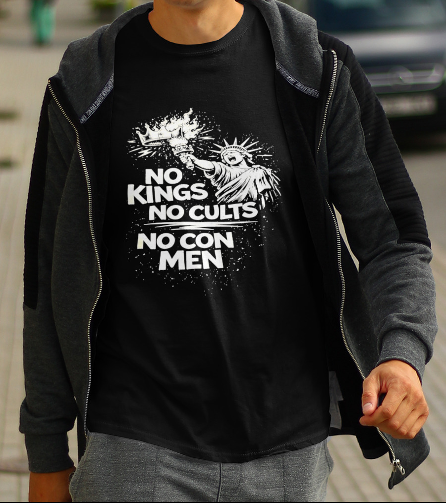 No Kings No Cults No Con Men Statue Of Liberty Torch T-Shirt