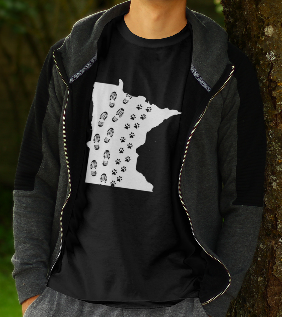 Minnesota Map Footprints And Paw Prints Outdoor Adventure T-Shirt