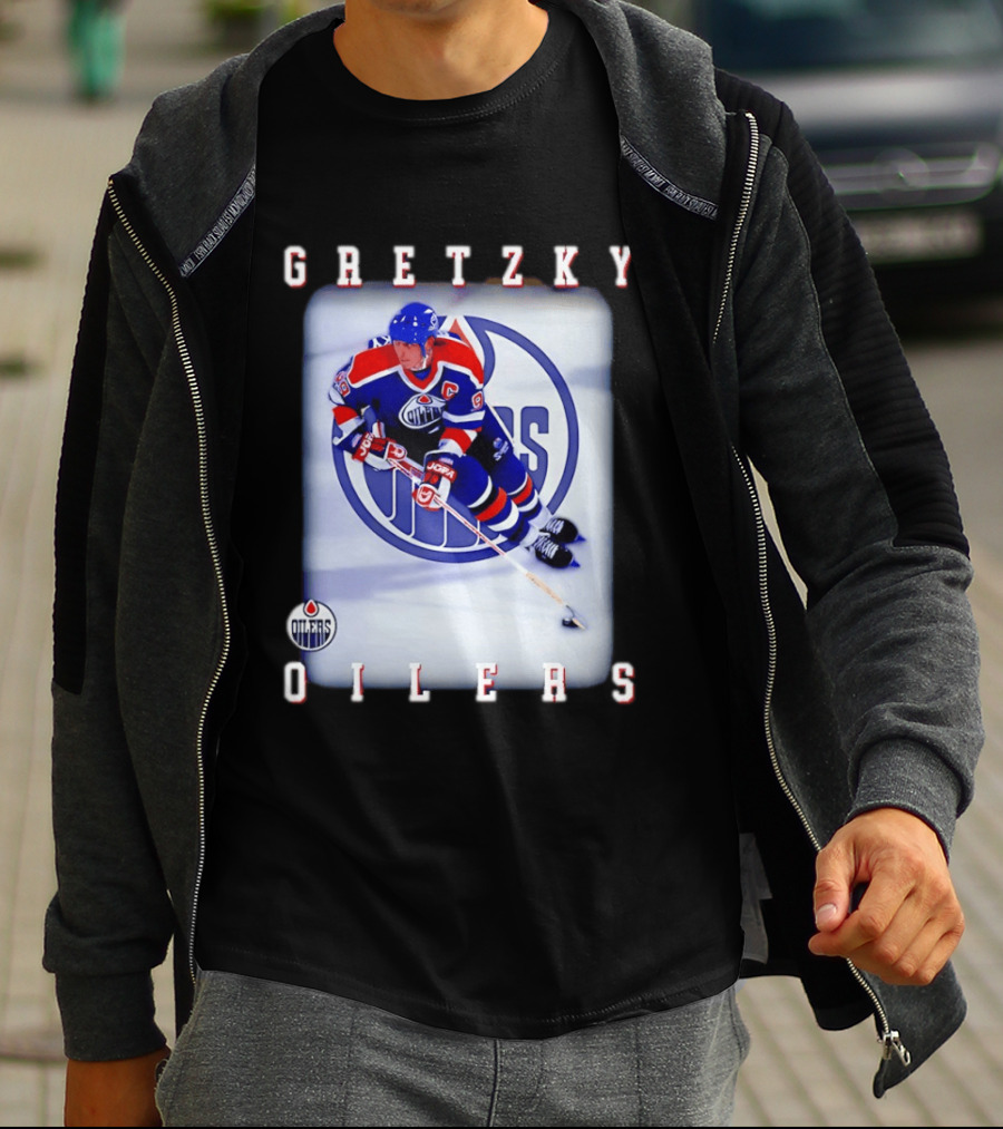 Wayne Gretzky Edmonton Oilers Iconic NHL Legend Action Shot T-Shirt
