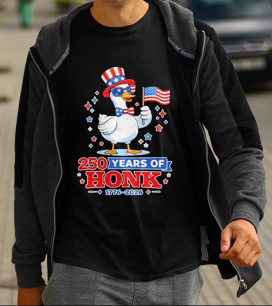 Patriotic Goose Holding US Flag 250 Years Of Honk 1776 2026 T-Shirt
