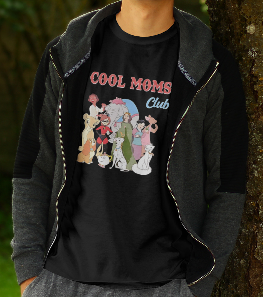 COOL MOMS CLUB Disney Characters T-Shirt