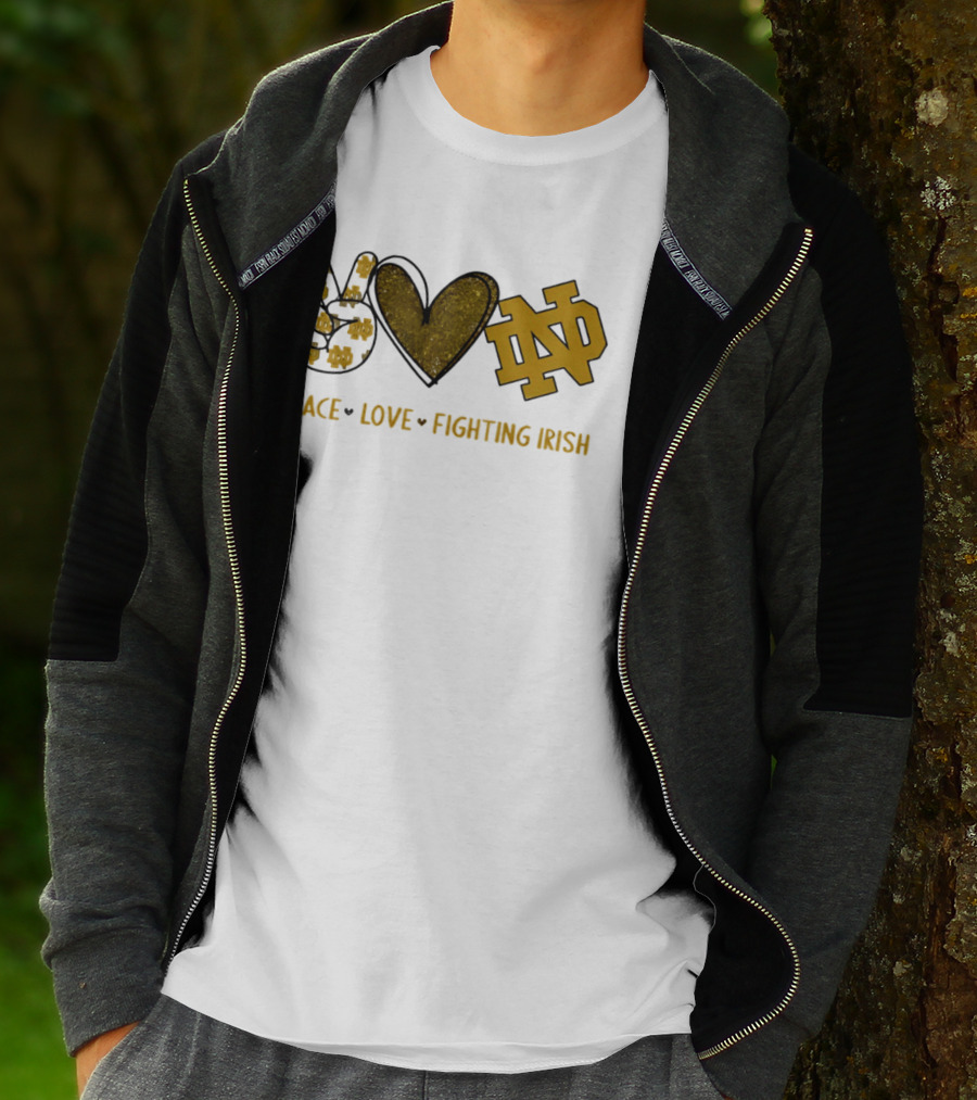 Peace Love Notre Dame Fighting Irish Hand Sign Heart Shape ND T-Shirt