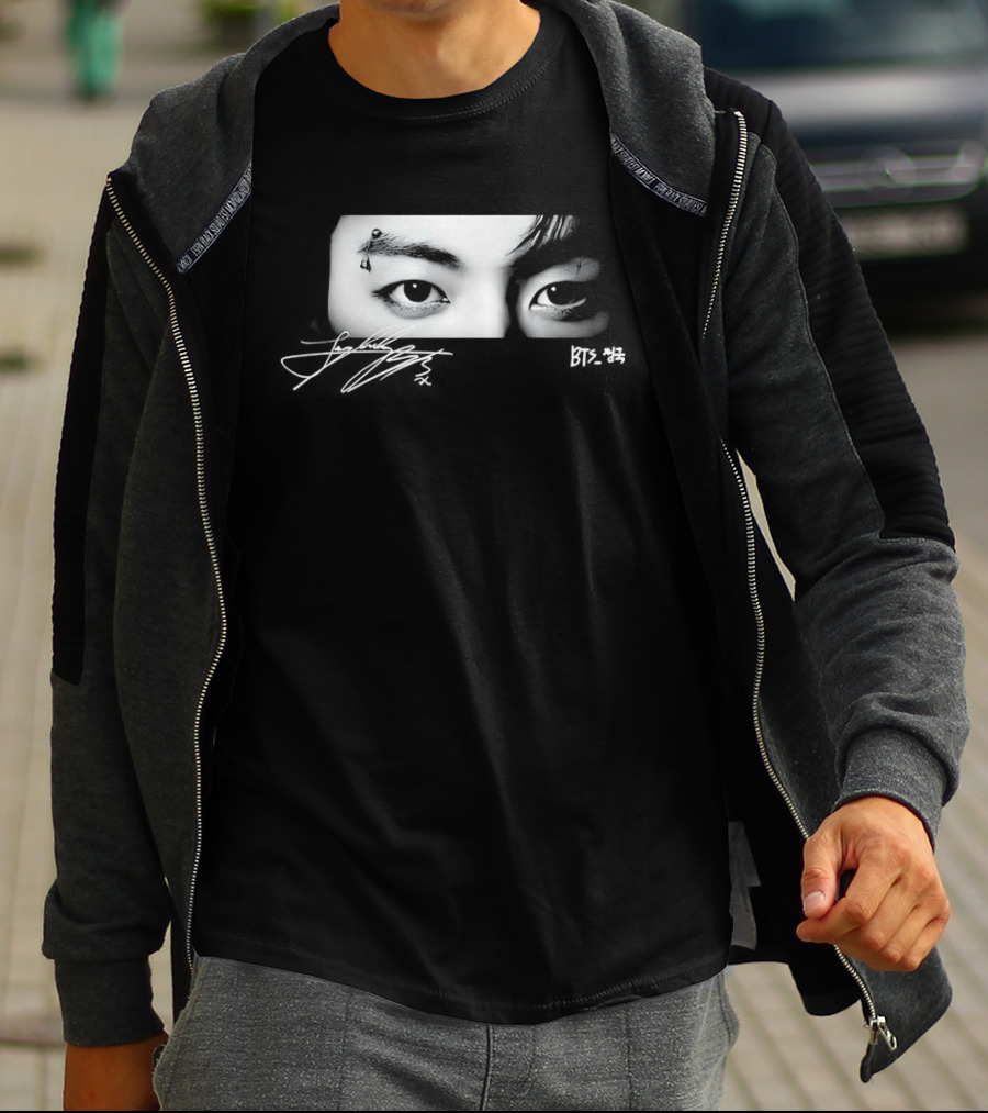 Jungkook Eyes BTS Arirang Tour Apparel K Pop Fandom Fashion T-Shirt