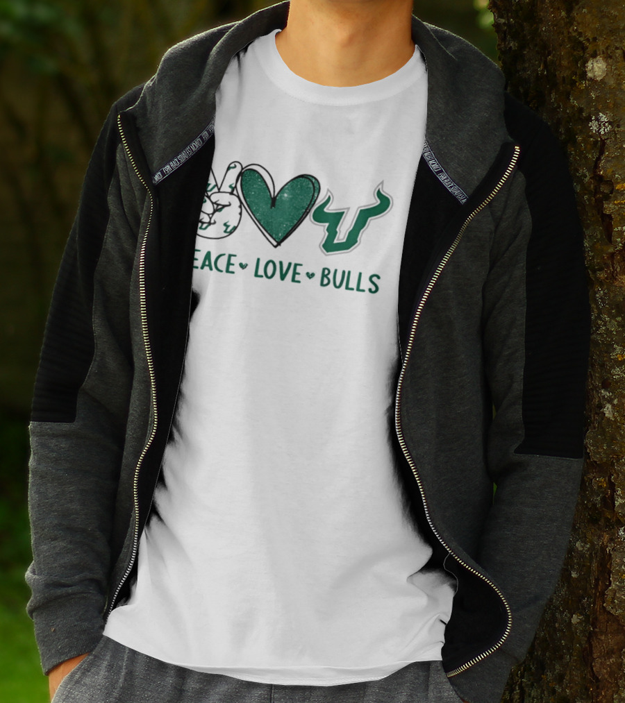 South Florida Bulls Football Peace Love Bulls Heart Sign T-Shirt