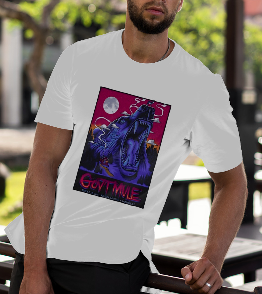 Govt Mule Mission Ballroom Denver March 27 2026 Mystical Bear And Moon Scene T-Shirt