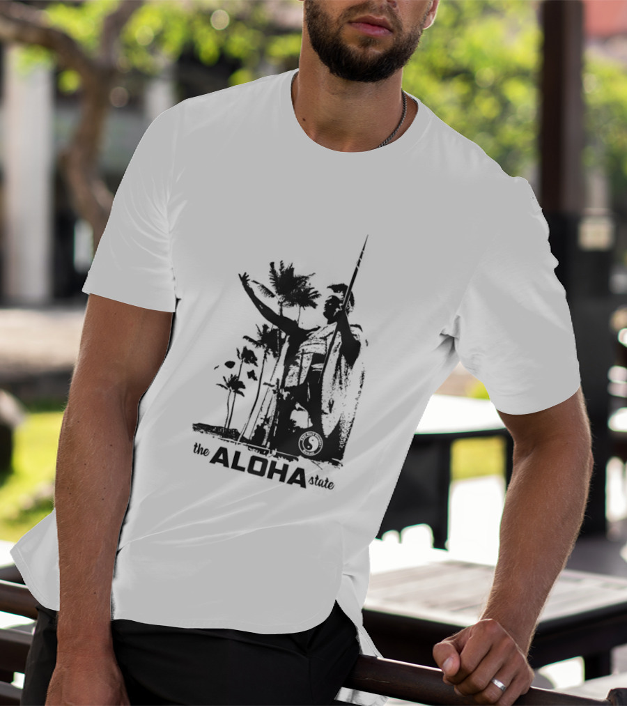 The Aloha State Ka Black White Hawaiian King Statue Palms T-Shirt