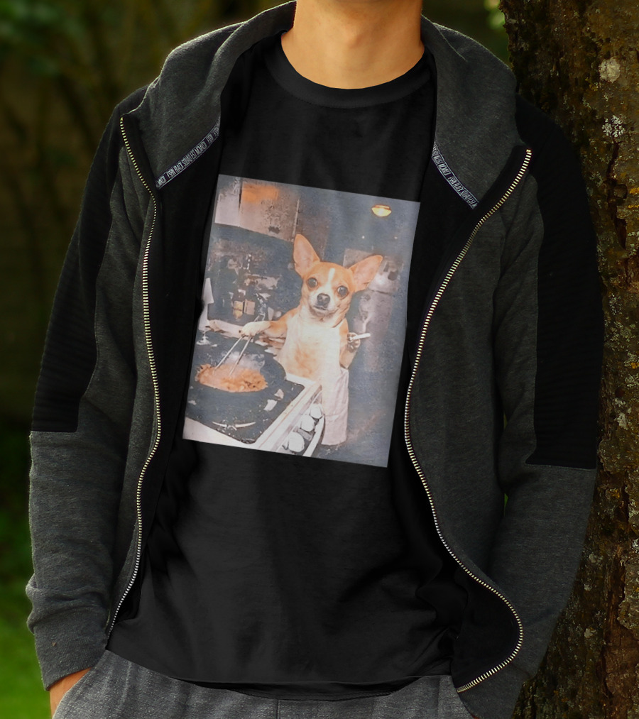 Chihuahua In Apron Cooking While Smoking In Vintage Kitchen Scene T-Shirt