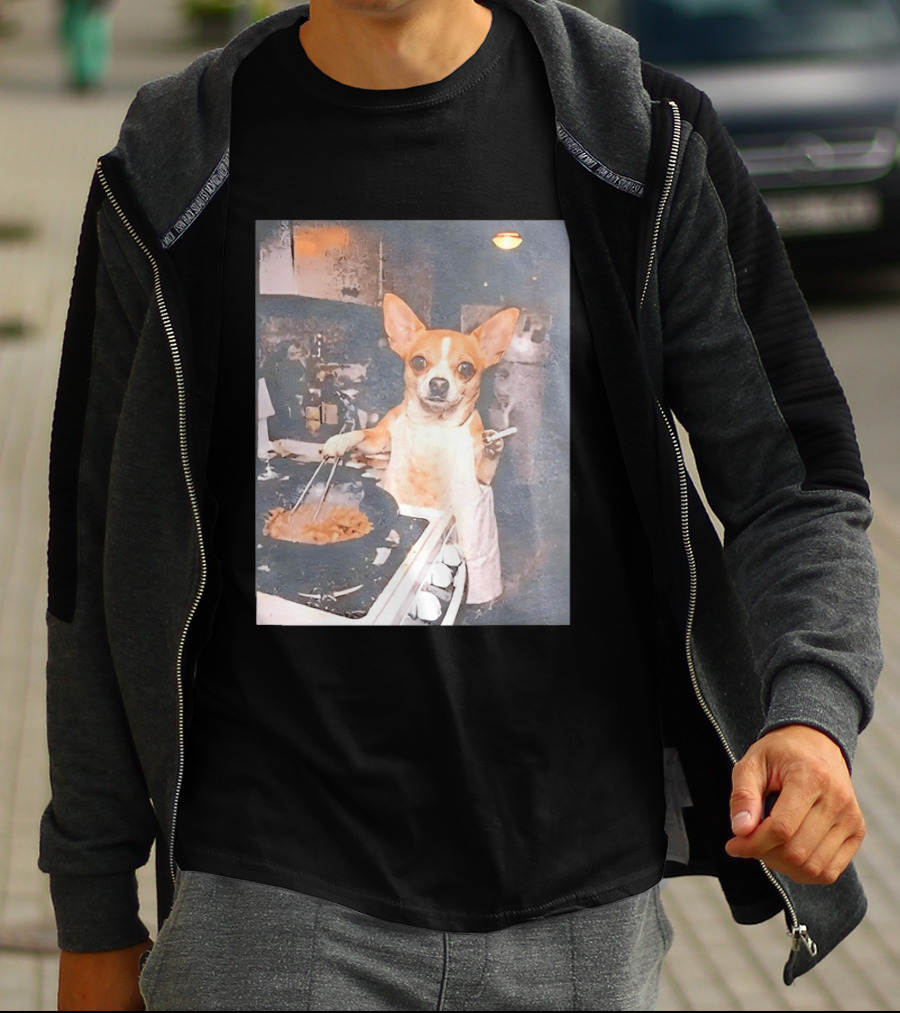 Chihuahua In Apron Cooking While Smoking In Vintage Kitchen Scene T-Shirt