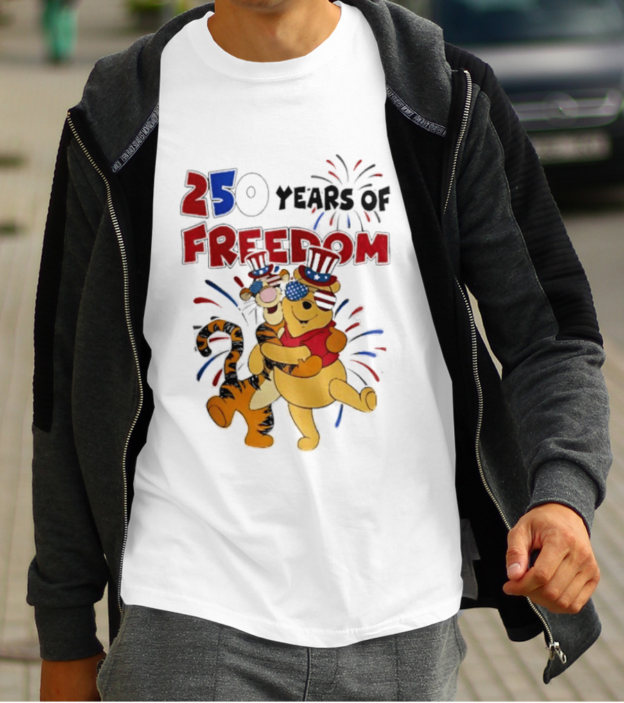 250 Years Of Freedom Winnie The Pooh And Tiger Celebration T-Shirt