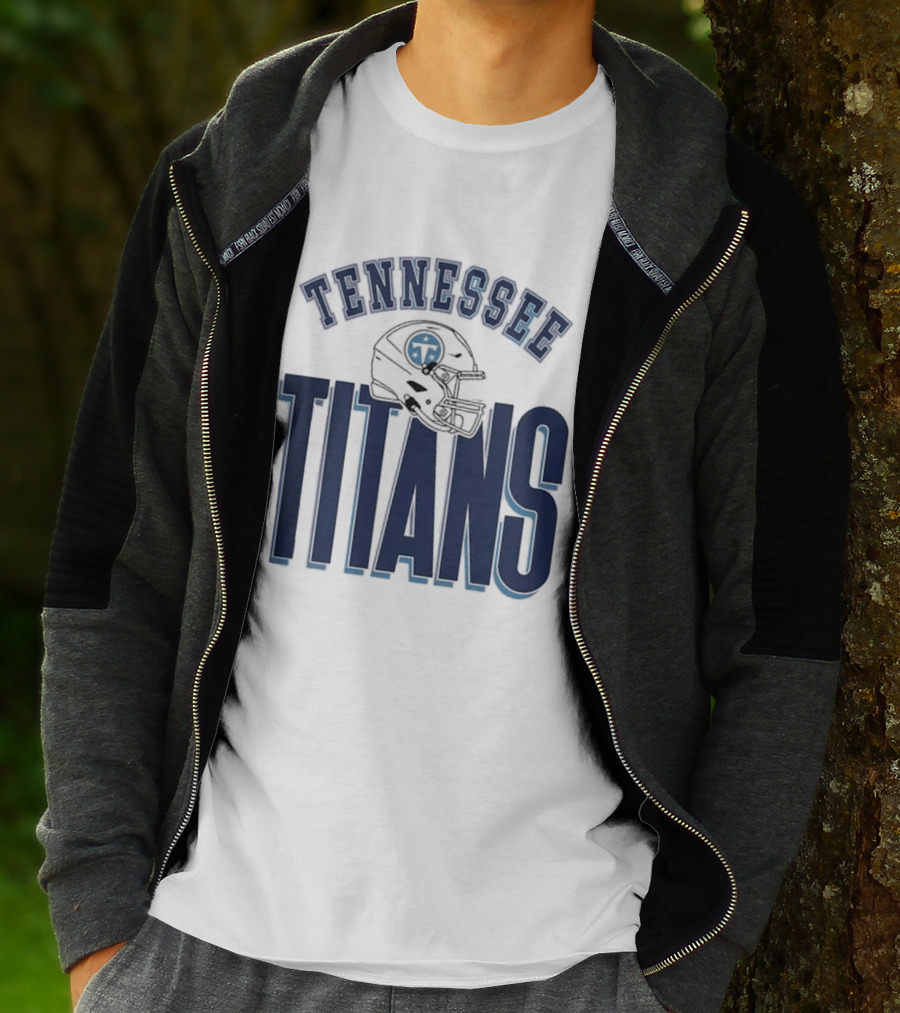 Tennessee Titans Helmet Gameday Couture Fierce Focus Relaxed Fit T-Shirt
