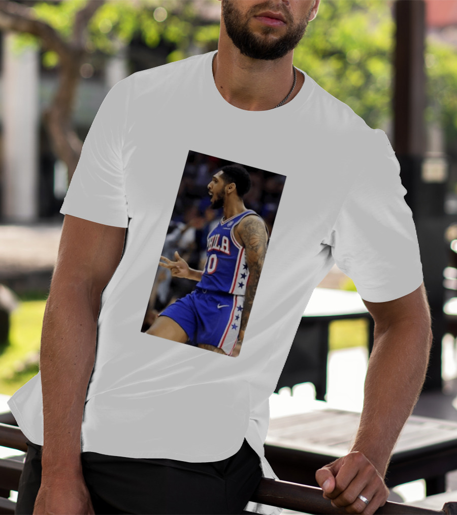 Philadelphia 76ers Robert Covington Number 33 NBA Basketball Sports Jersey Fan Merchandise T-Shirt