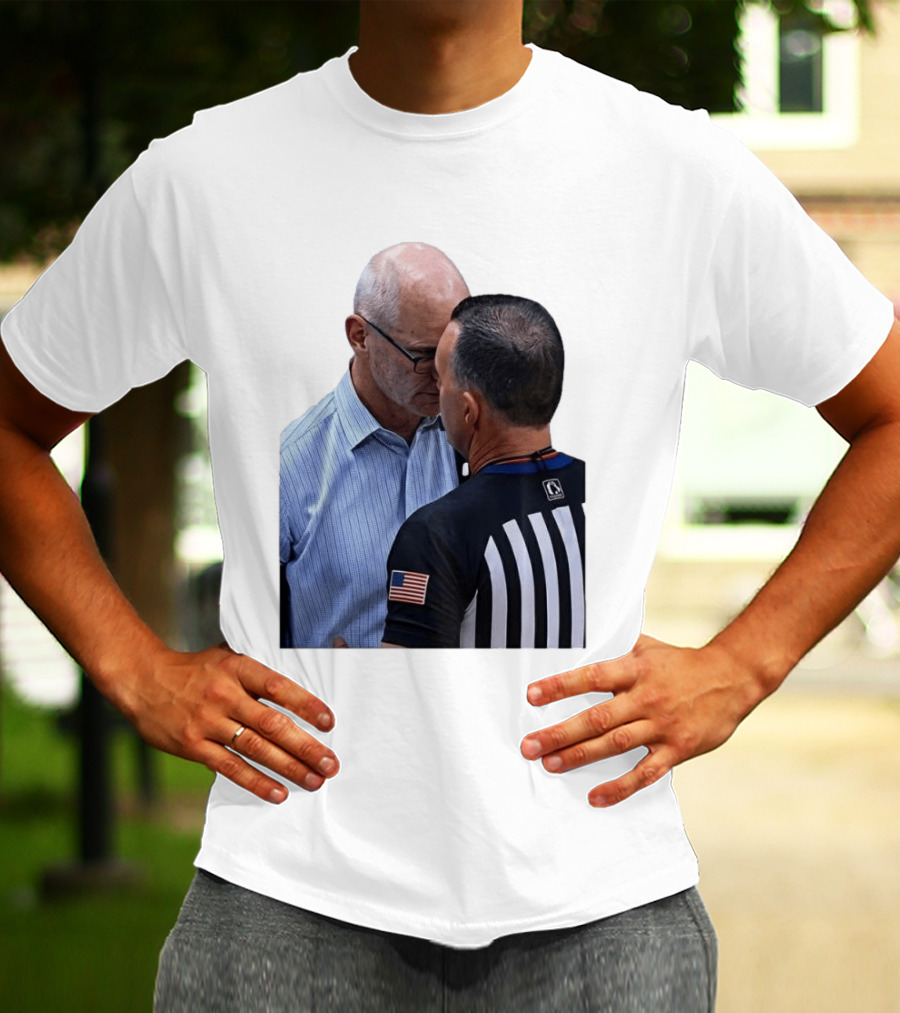 Dan Hurley Uconn Huskies Headbutt Confrontation With Referee Basketball Moment T-Shirt