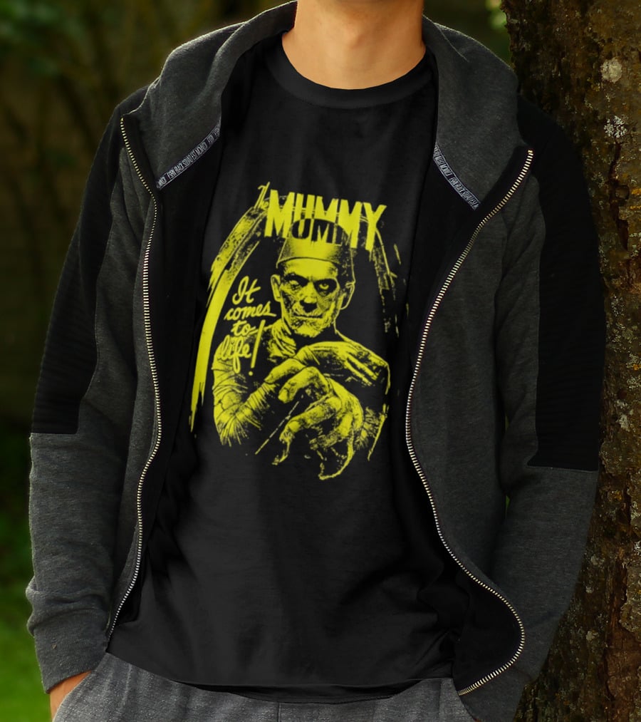 The Mummy It Comes To Life Horror Classic Vintage Yellow T-Shirt