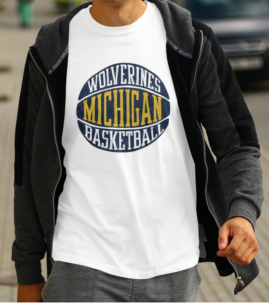 Michigan Wolverines Basketball NCAA Team Circle T-Shirt