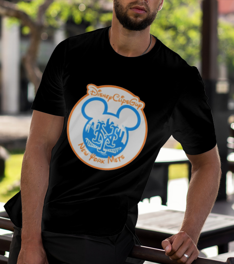 Disney Cups Guy New York Mets Mickey Ears T-Shirt