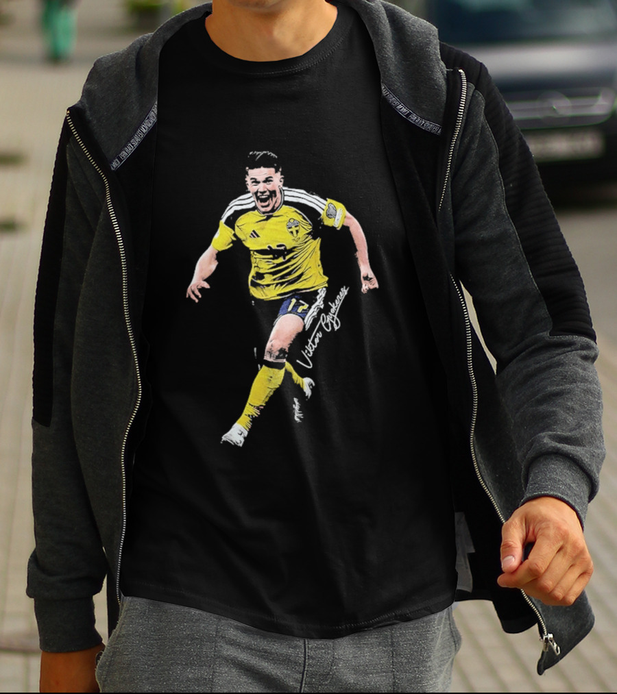 Viktor Gyokeres Player Illustration In Jersey T-Shirt